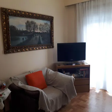 Konstantinos' Апартаменты Афины